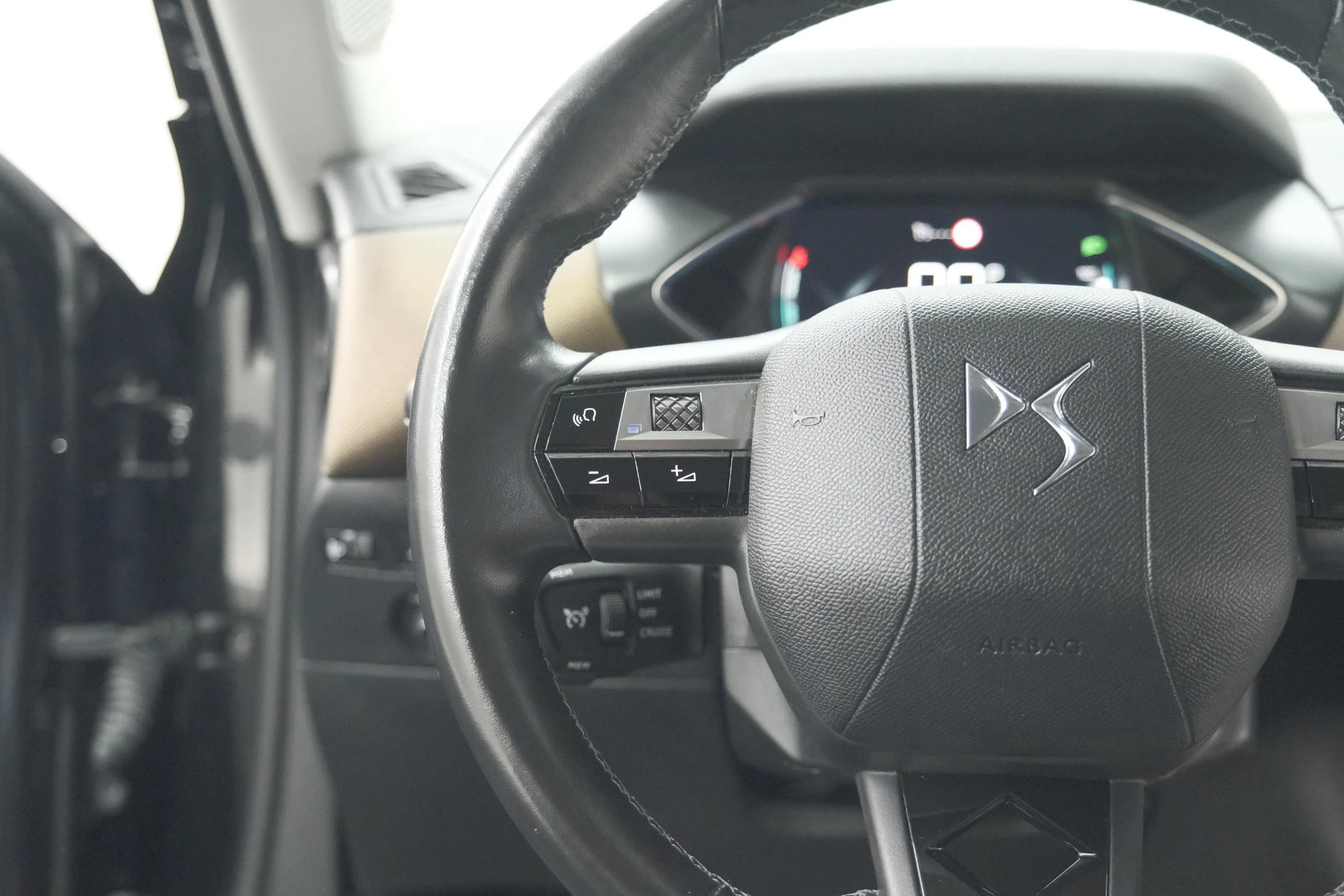 Hoofdafbeelding DS DS 3