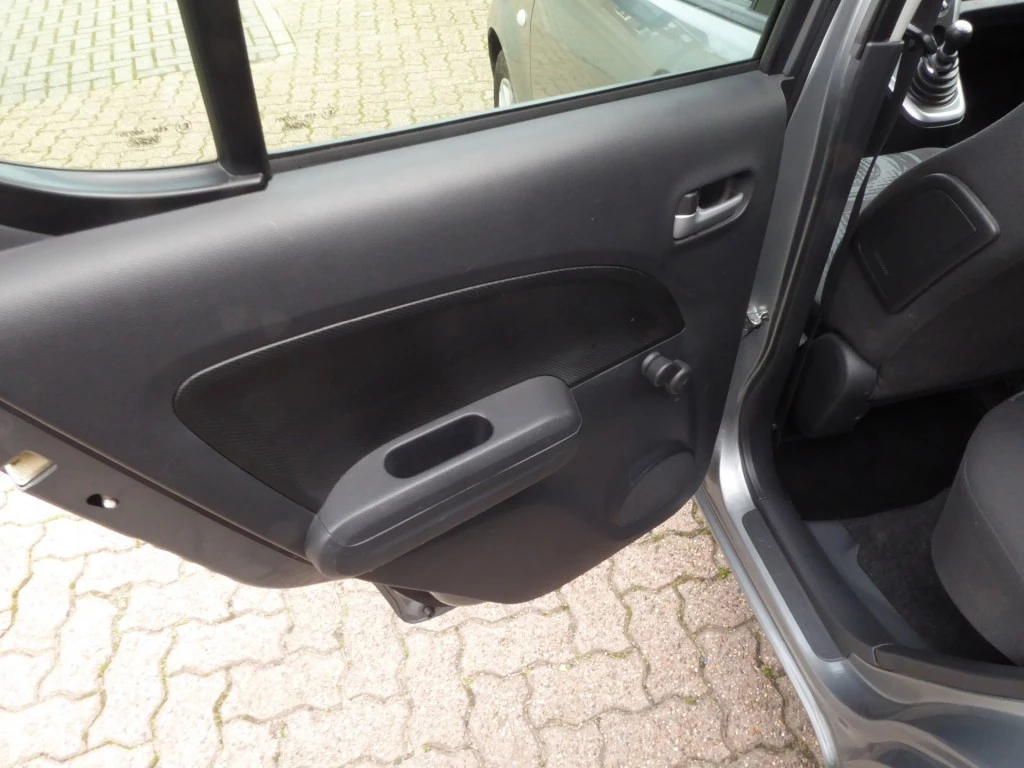 Hoofdafbeelding Opel Agila