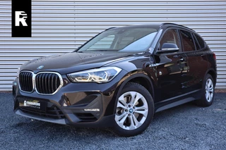BMW X1 xDrive25e Trekhaak / Camera / Head-up / LED / Stoelverwarming / Cruise / Climate