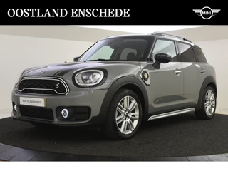 MINI Countryman Cooper SE ALL4 Automaat / Panoramadak / Apple CarPlay / LED / Comfort Access / Comfortstoelen / Cruise Control