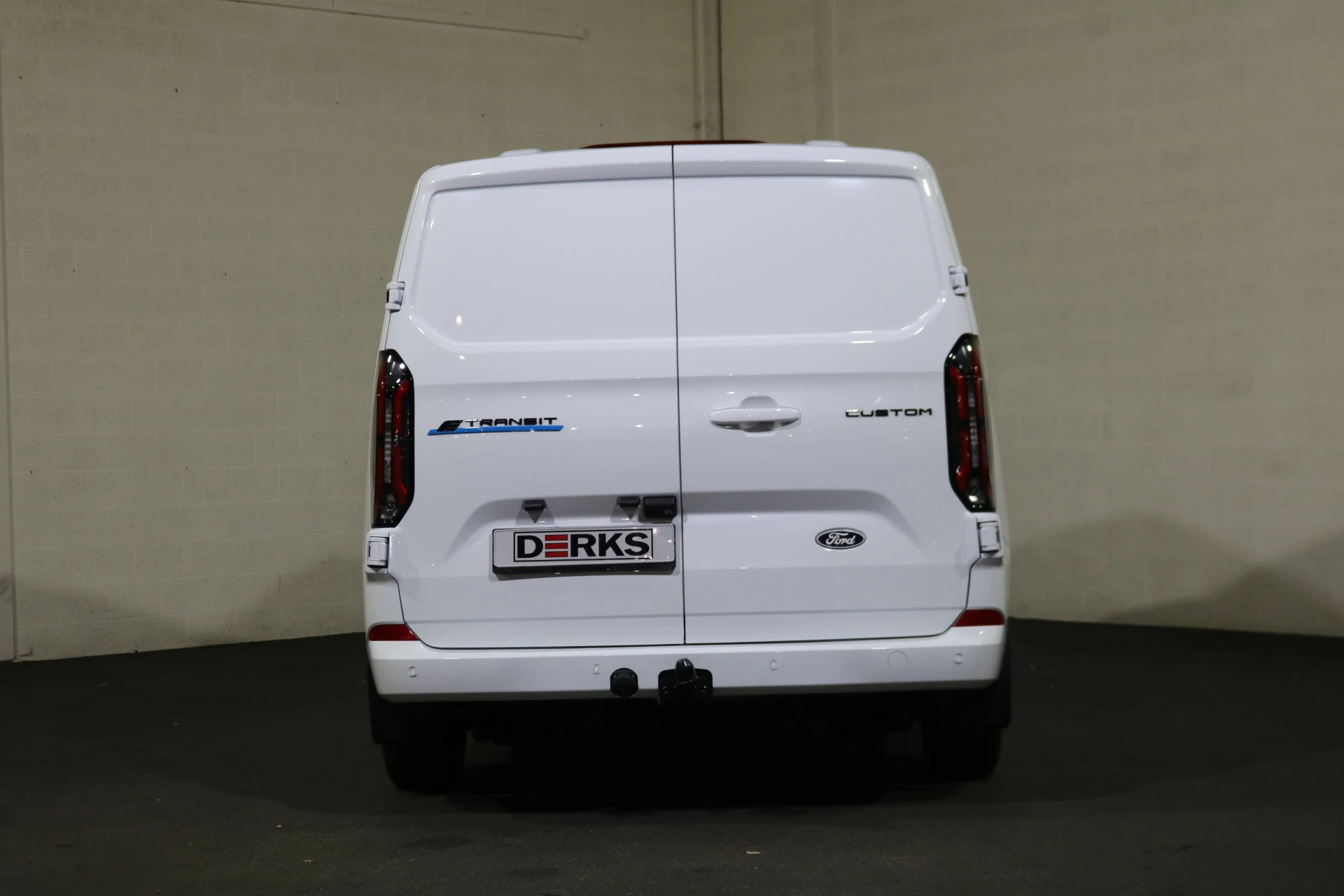 Hoofdafbeelding Ford E-Transit Custom