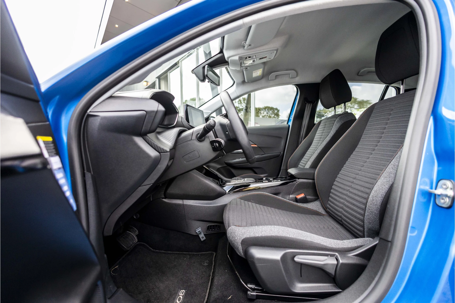 Hoofdafbeelding Peugeot e-208