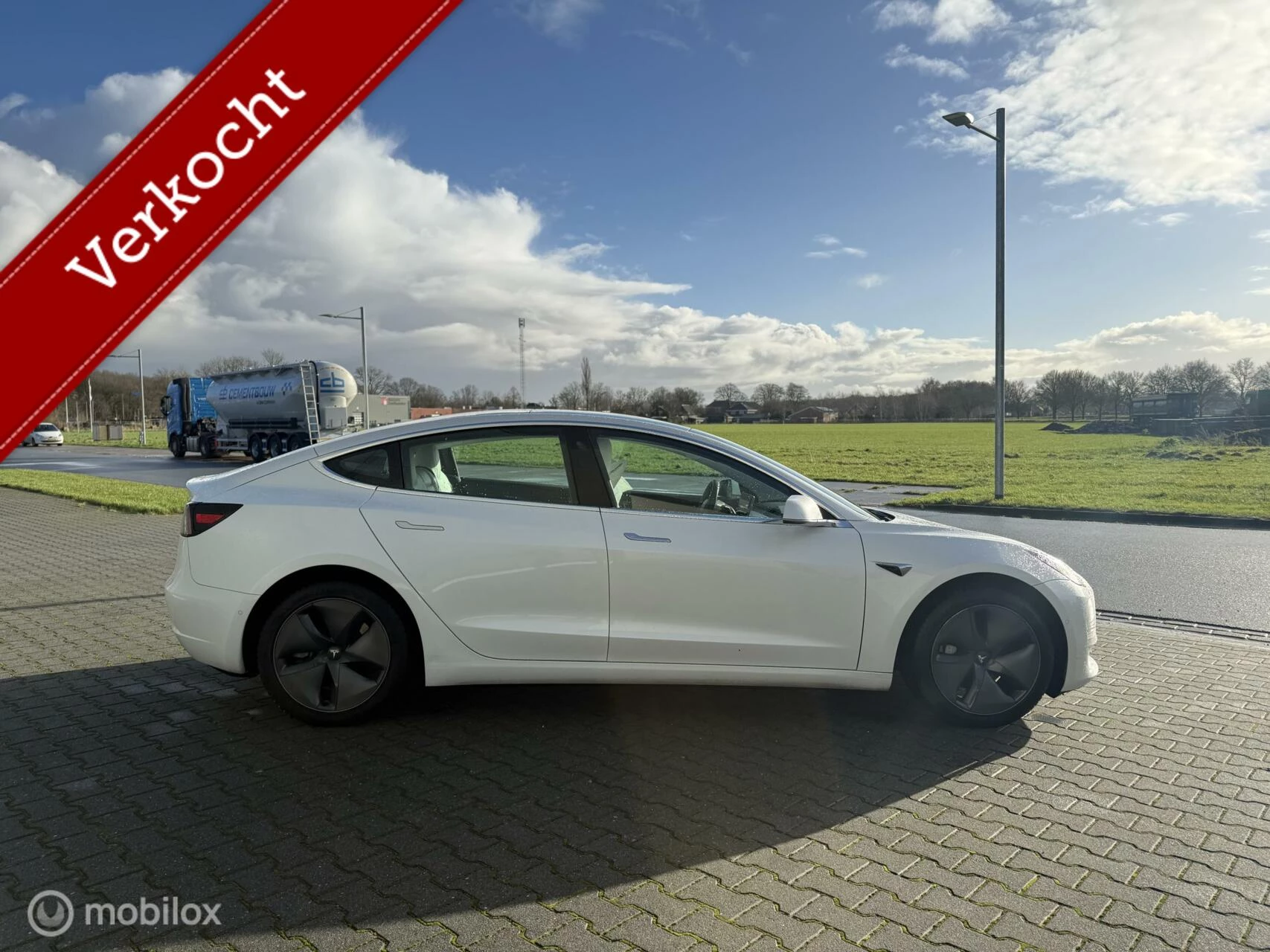 Hoofdafbeelding Tesla Model 3