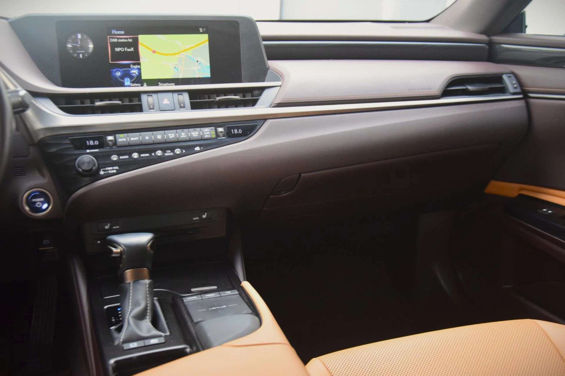 Hoofdafbeelding Lexus ES