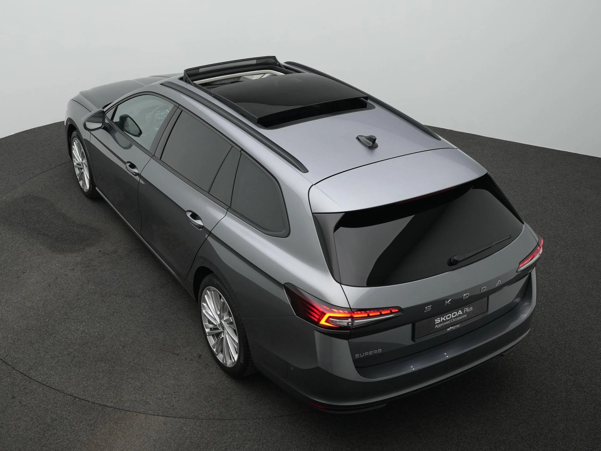 Hoofdafbeelding Škoda Superb