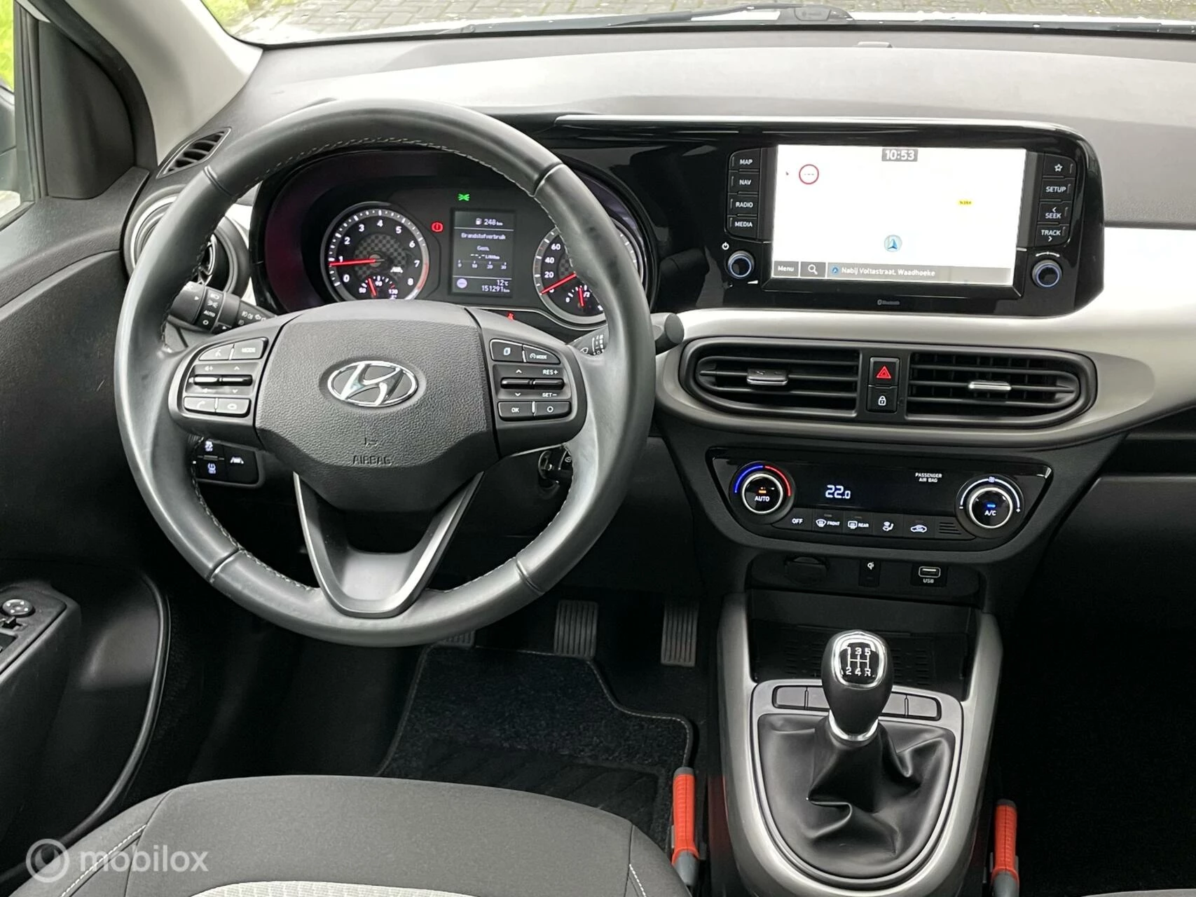 Hoofdafbeelding Hyundai i10