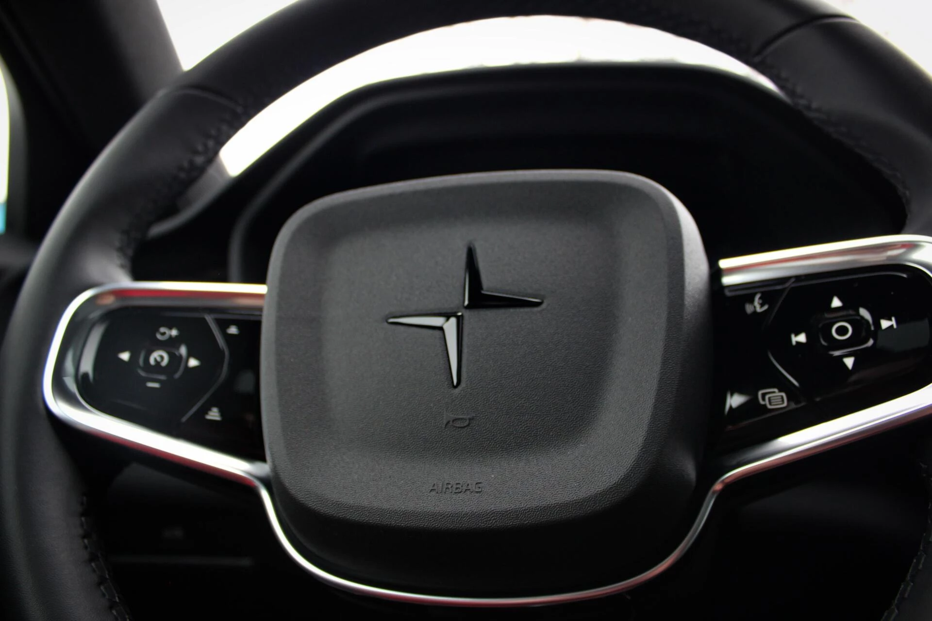 Hoofdafbeelding Polestar 2