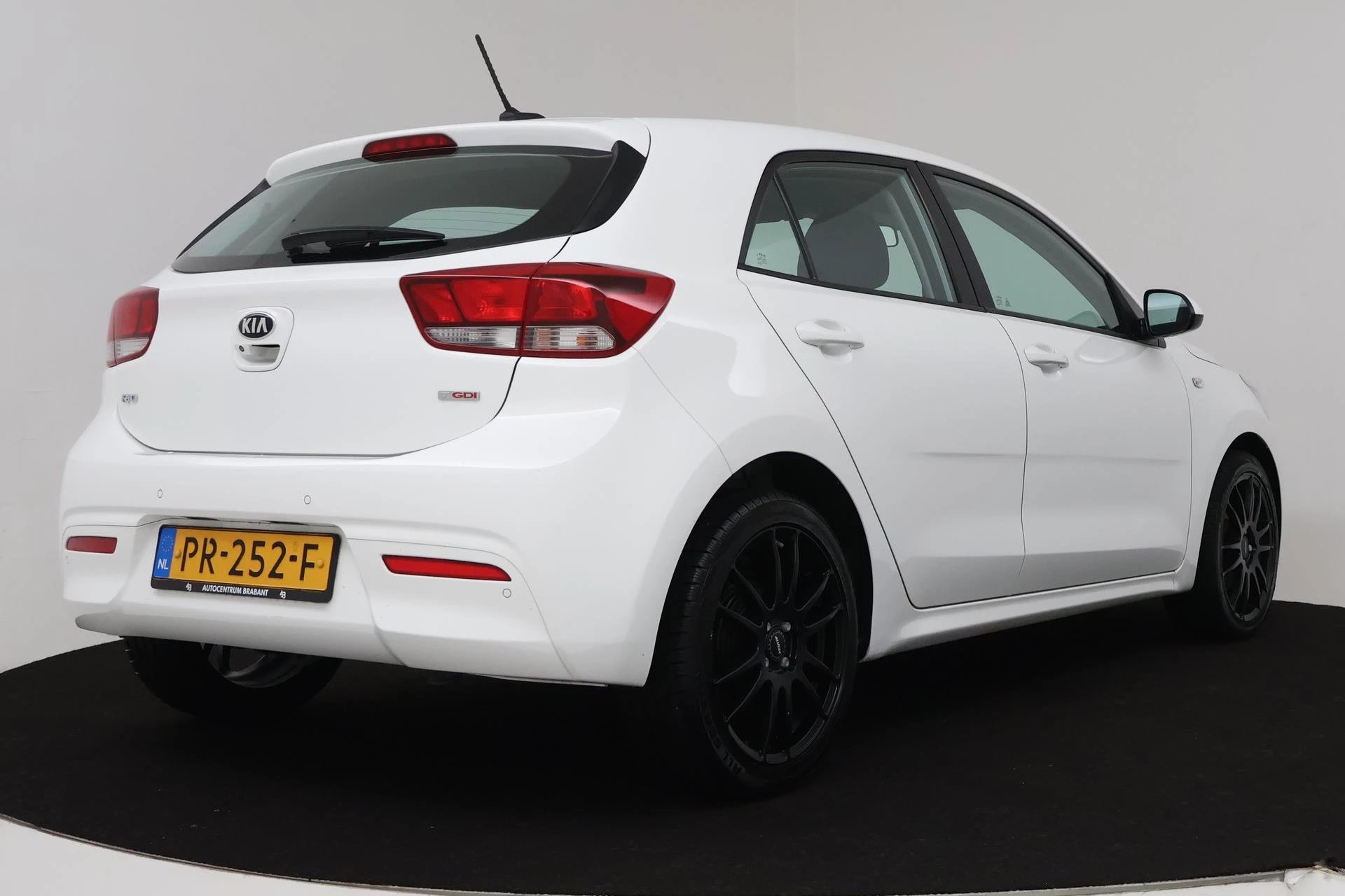 Hoofdafbeelding Kia Rio