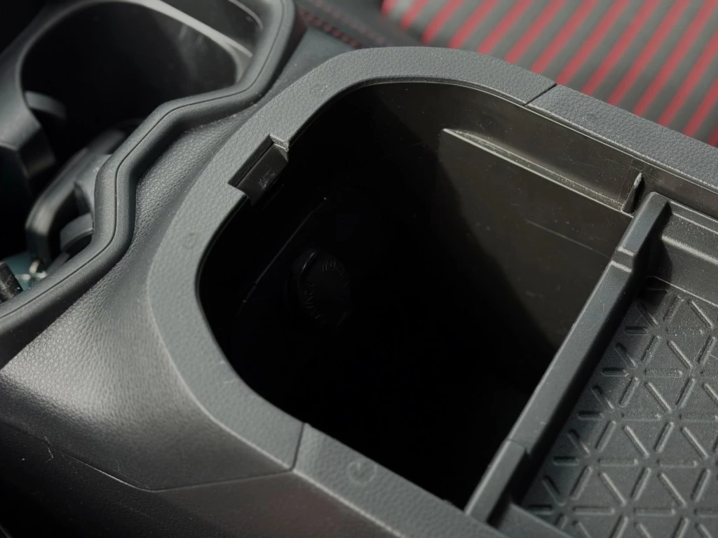 Hoofdafbeelding Suzuki Across