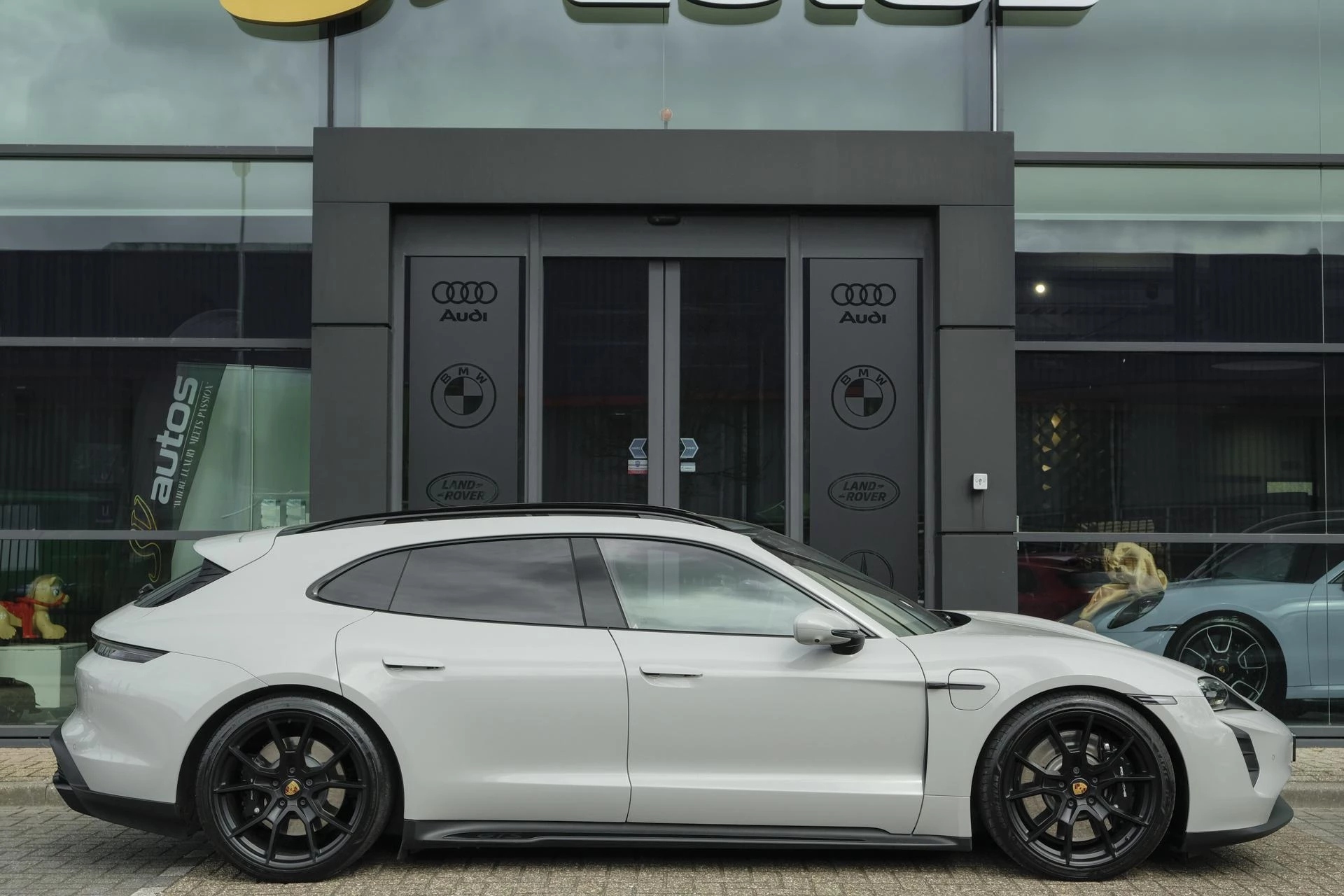 Hoofdafbeelding Porsche Taycan