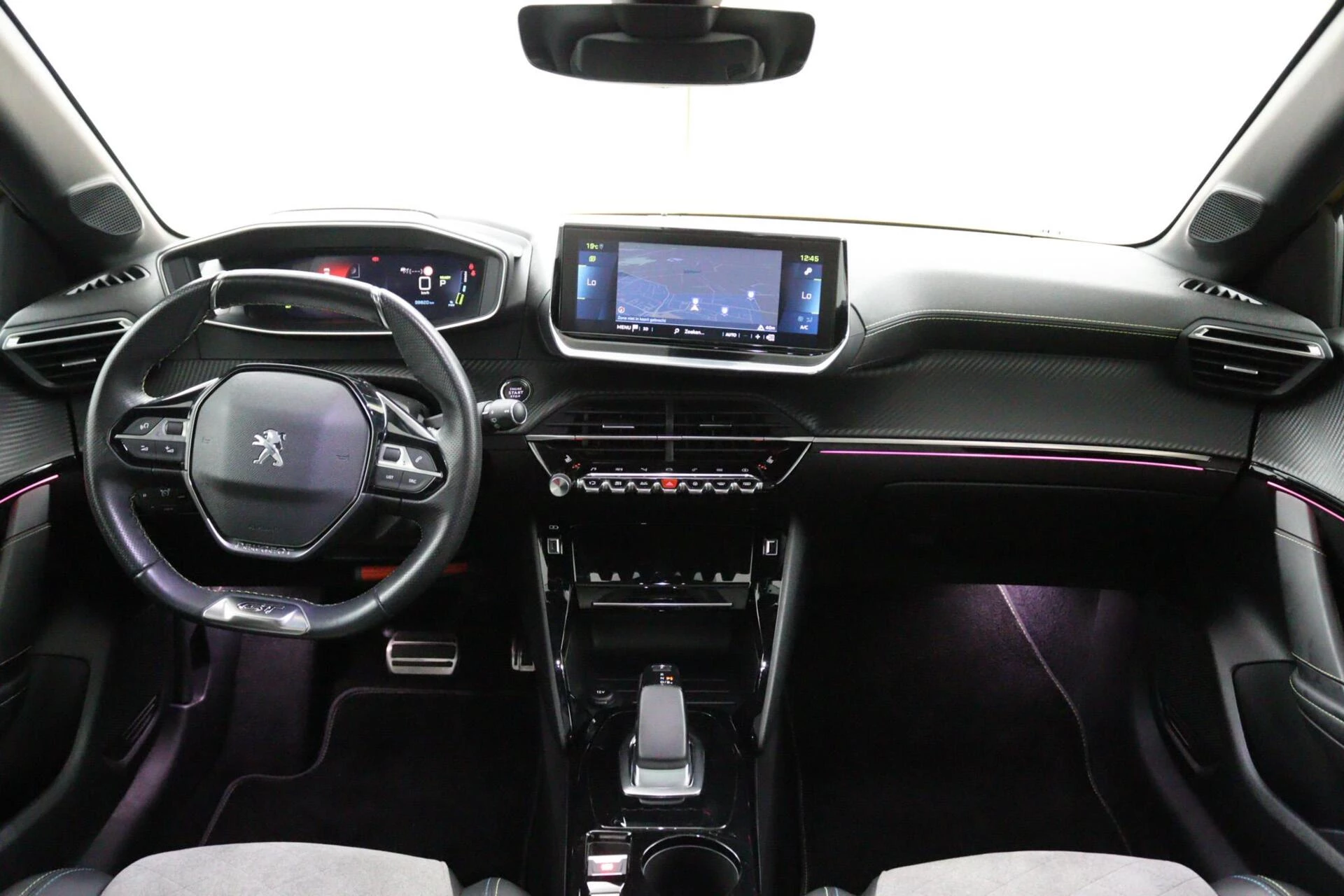 Hoofdafbeelding Peugeot e-208