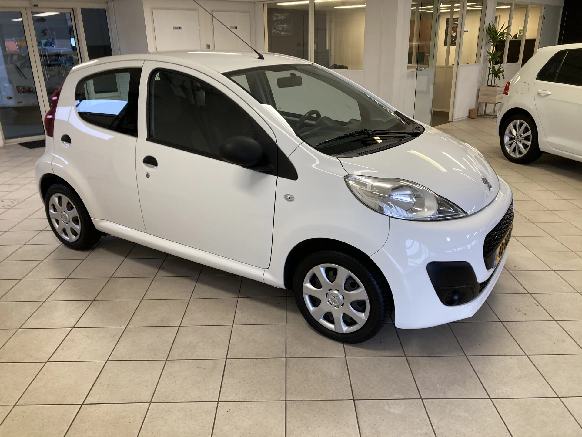 Hoofdafbeelding Peugeot 107