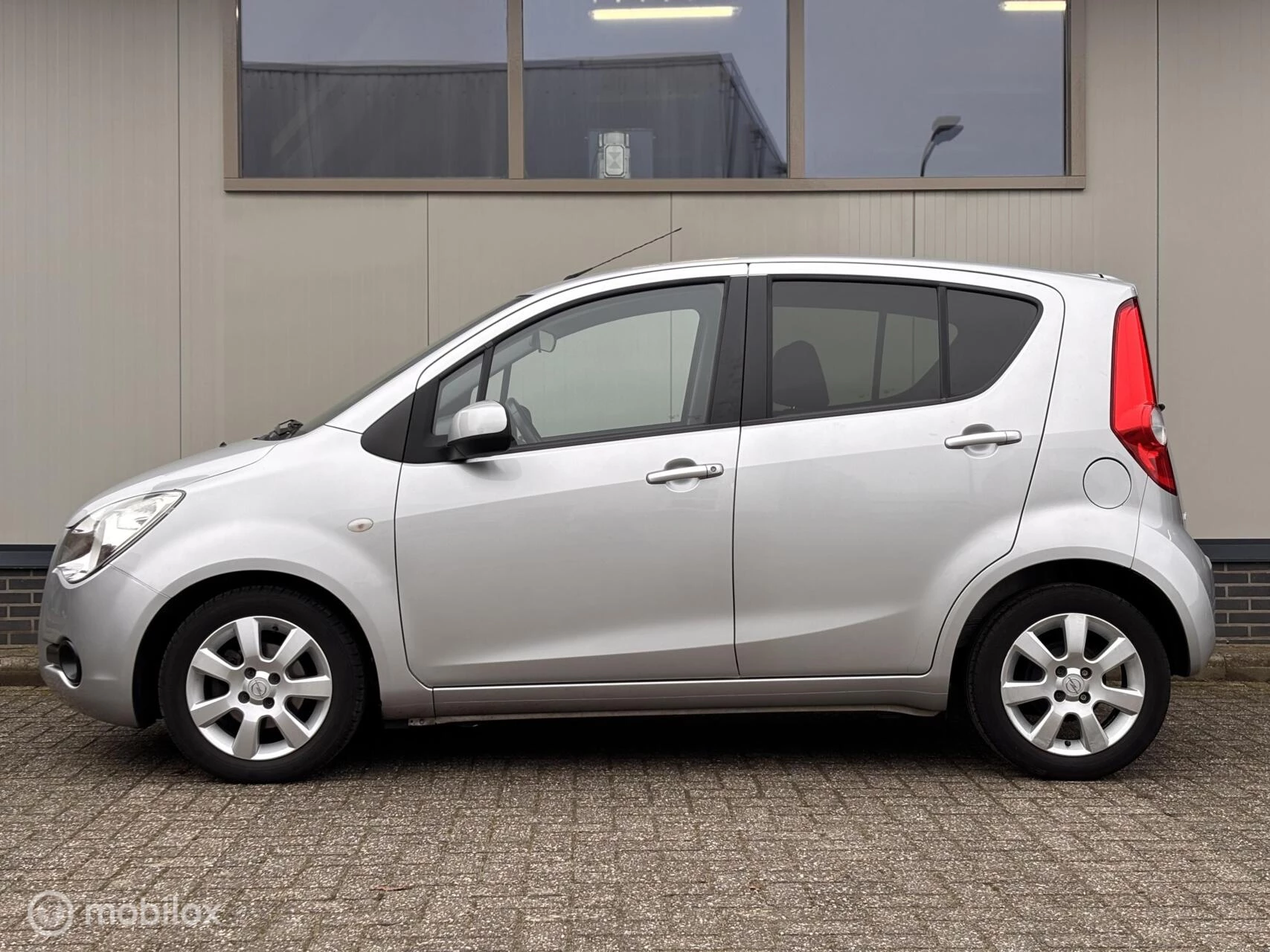 Hoofdafbeelding Opel Agila