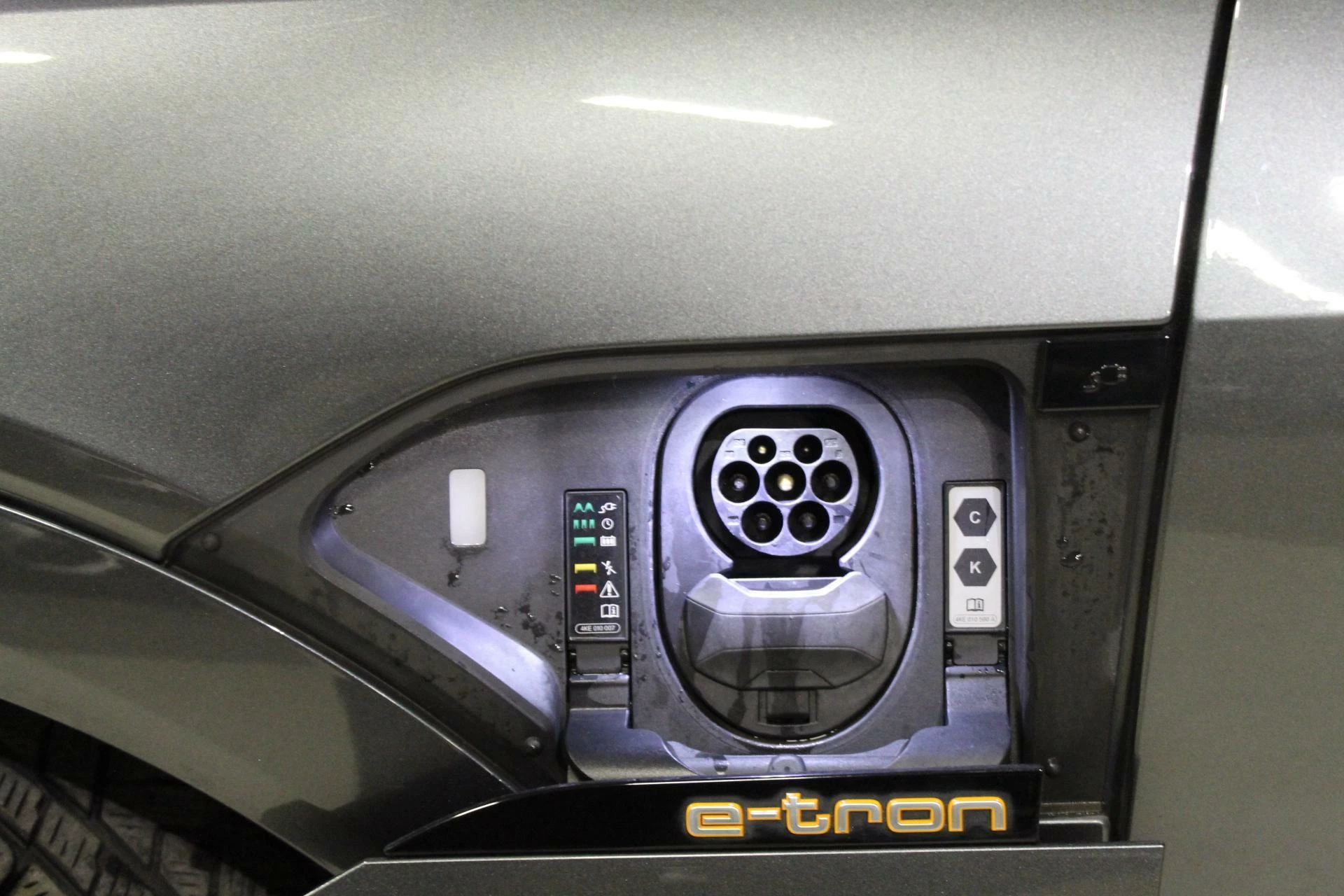 Hoofdafbeelding Audi e-tron