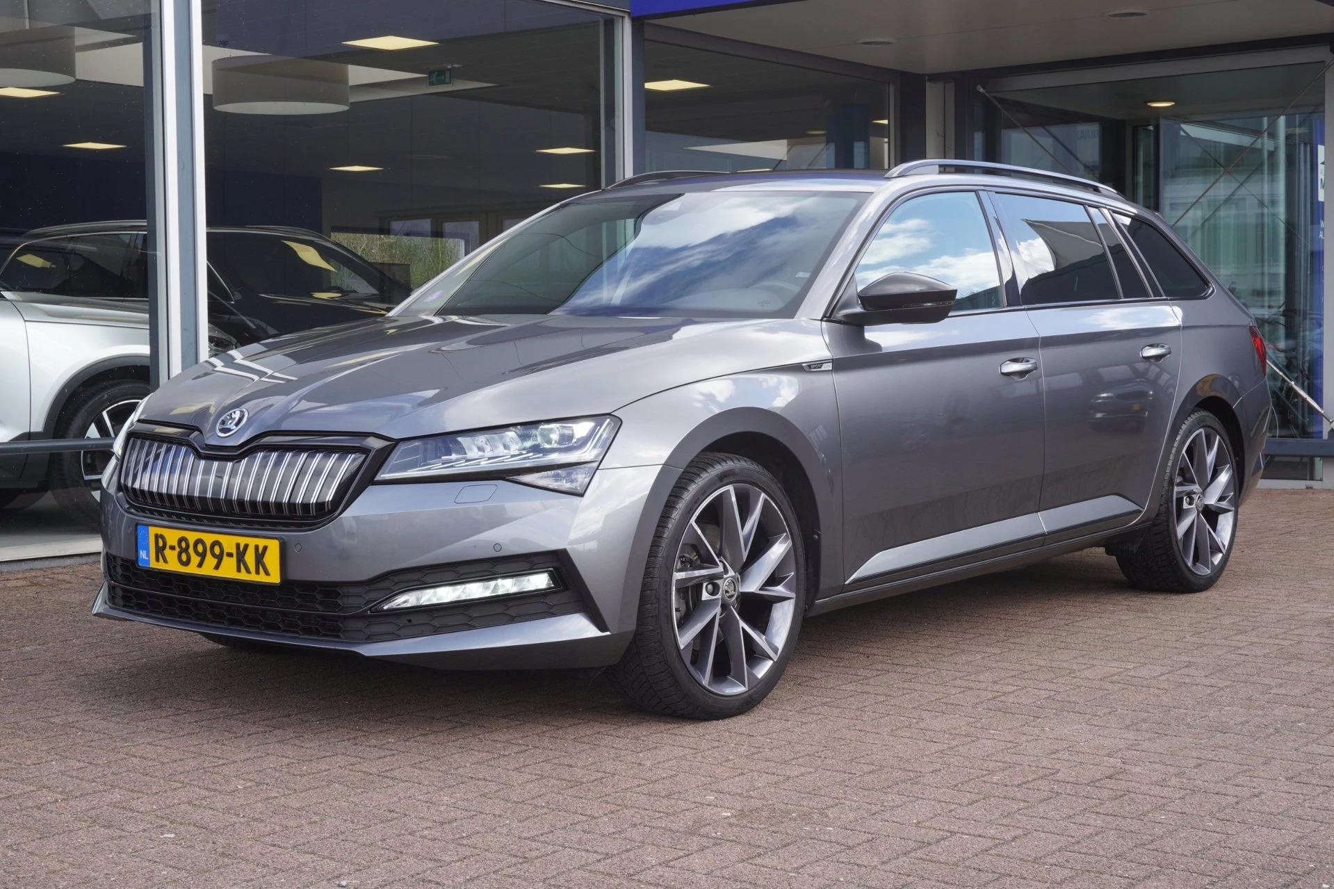 Hoofdafbeelding Škoda Superb