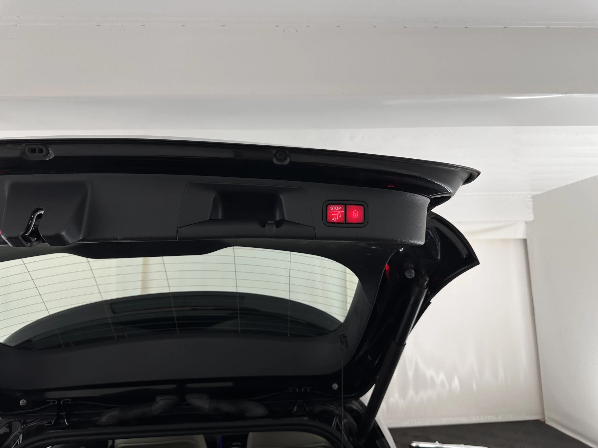 Hoofdafbeelding Mercedes-Benz EQA