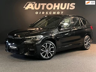 BMW X1 XDrive25e High Executive Edition M Pano/ Trekhaak/ HeadUp/ Carplay/ Camera/ 19"