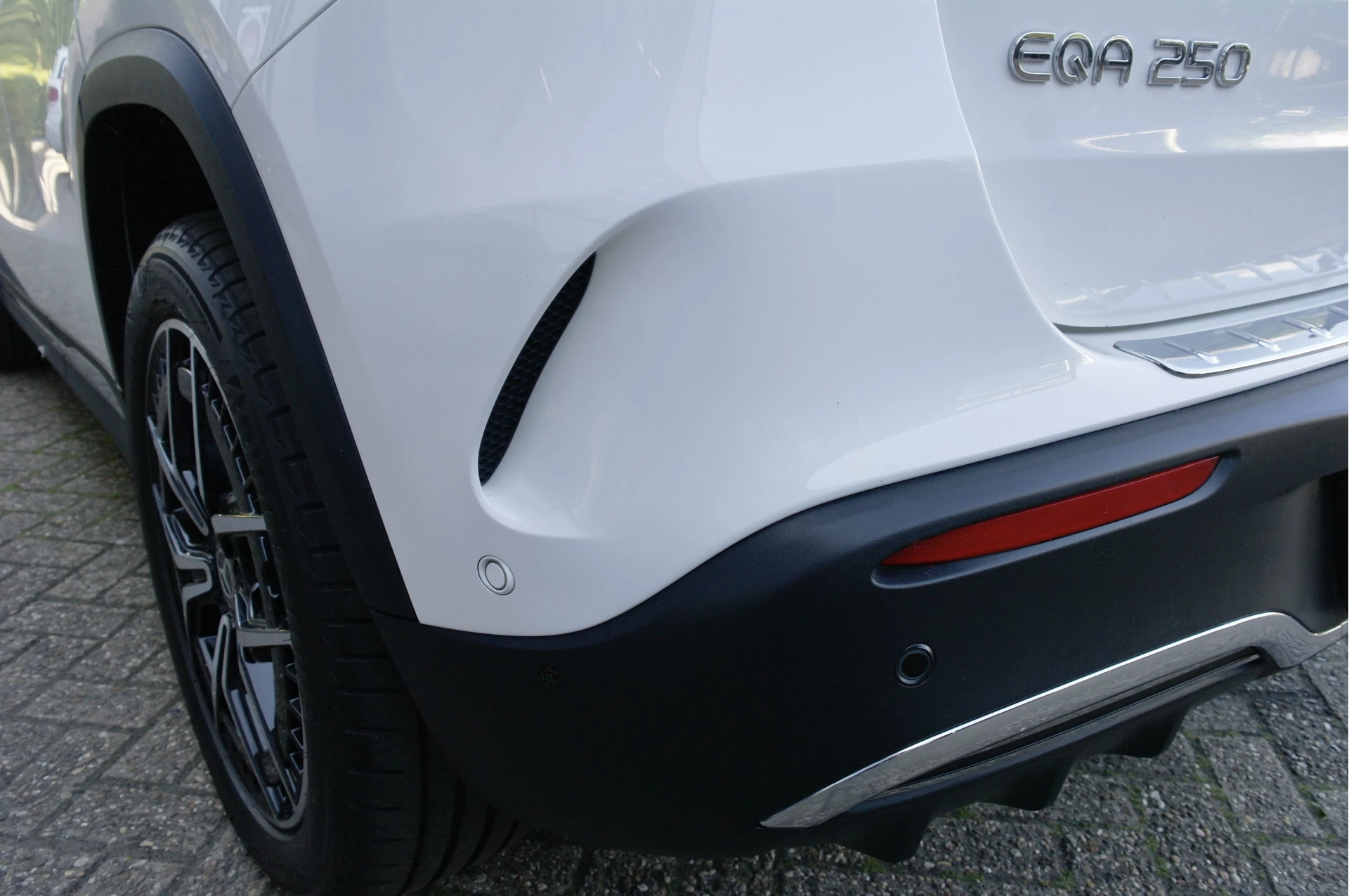Hoofdafbeelding Mercedes-Benz EQA