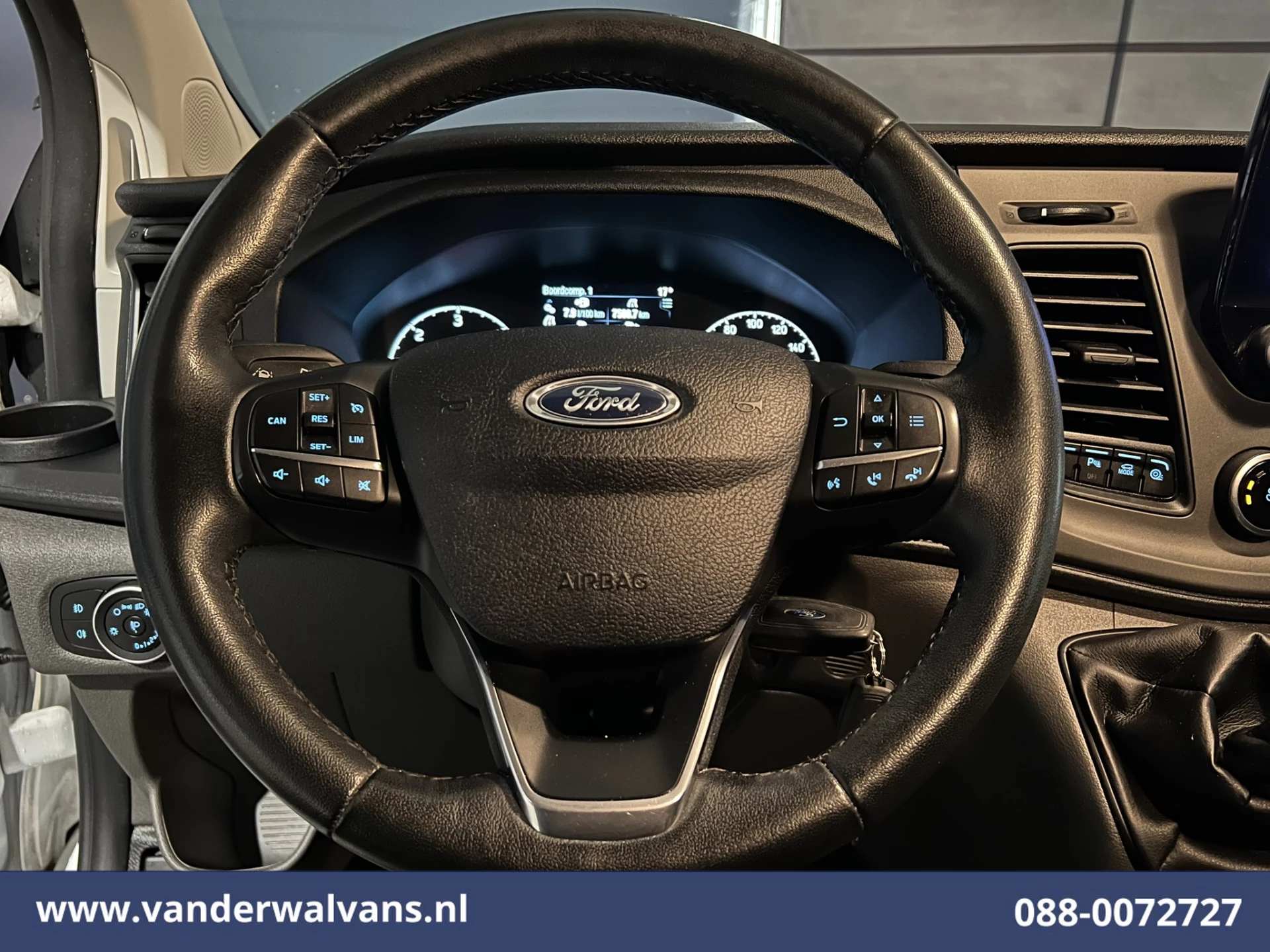Hoofdafbeelding Ford Transit Custom