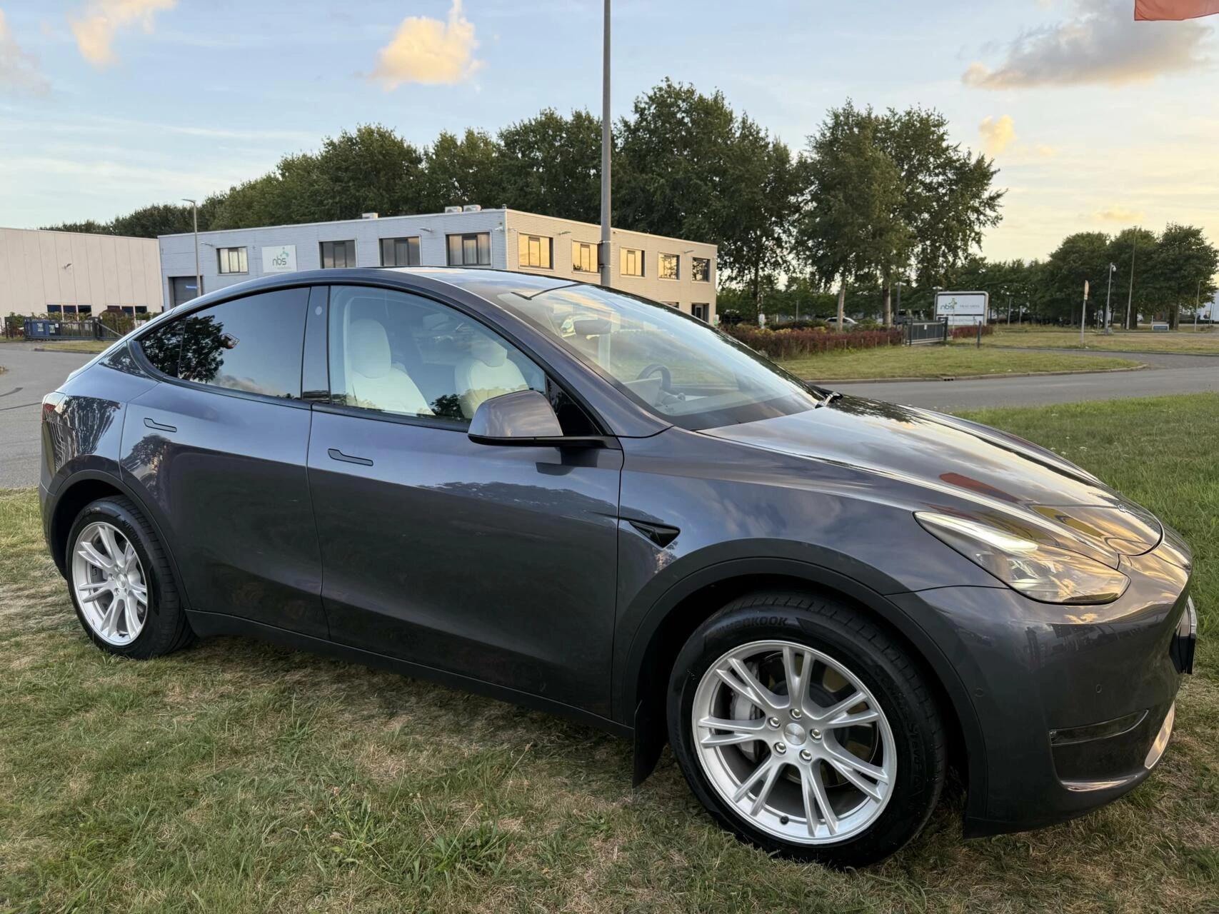 Hoofdafbeelding Tesla Model Y