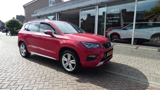 Hoofdafbeelding SEAT Ateca SEAT Ateca 1.5 TSI FR Uitvoering * AUTOMAAT DSG * NAVI * CRUISE * 1/2 LEDER * CAMERA * P.D.C * TREKHAAK ELEKT..
