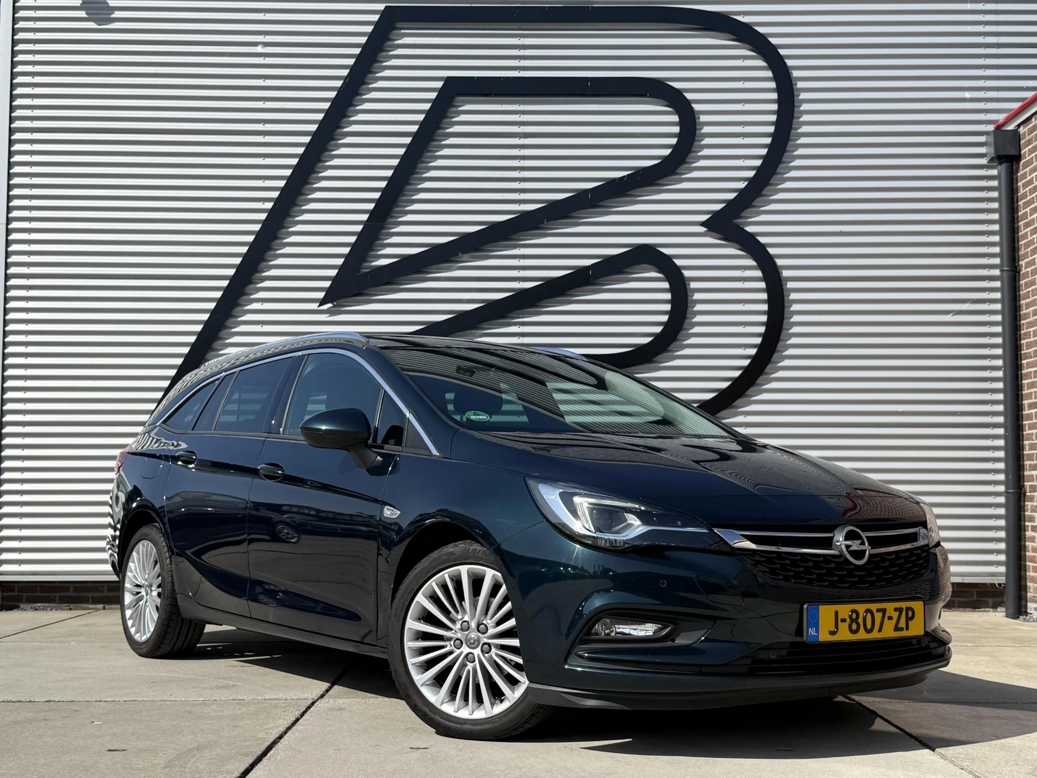 Hoofdafbeelding Opel Astra