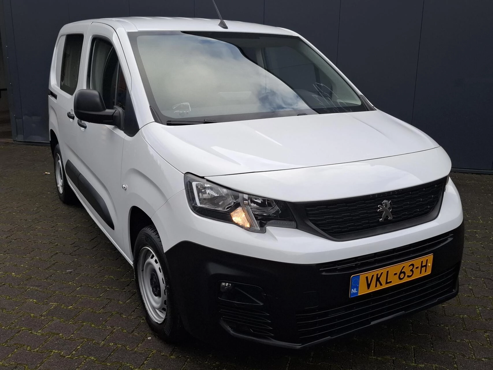 Hoofdafbeelding Peugeot Partner