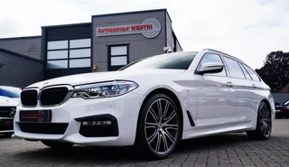 BMW 5-serie Touring 520i High Executive | M-Pakket | Memory | Bots waarschuwingen