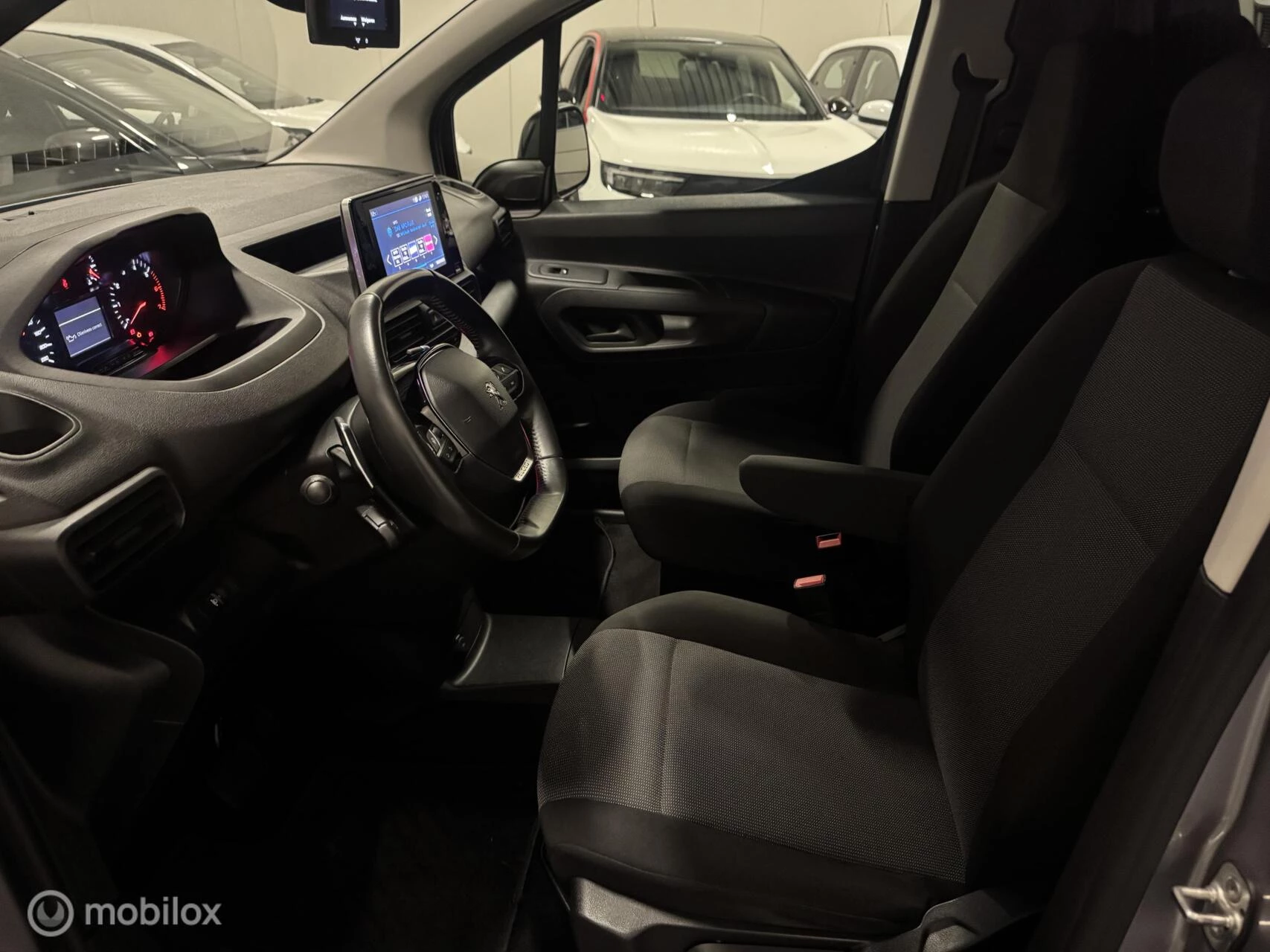 Hoofdafbeelding Peugeot Partner