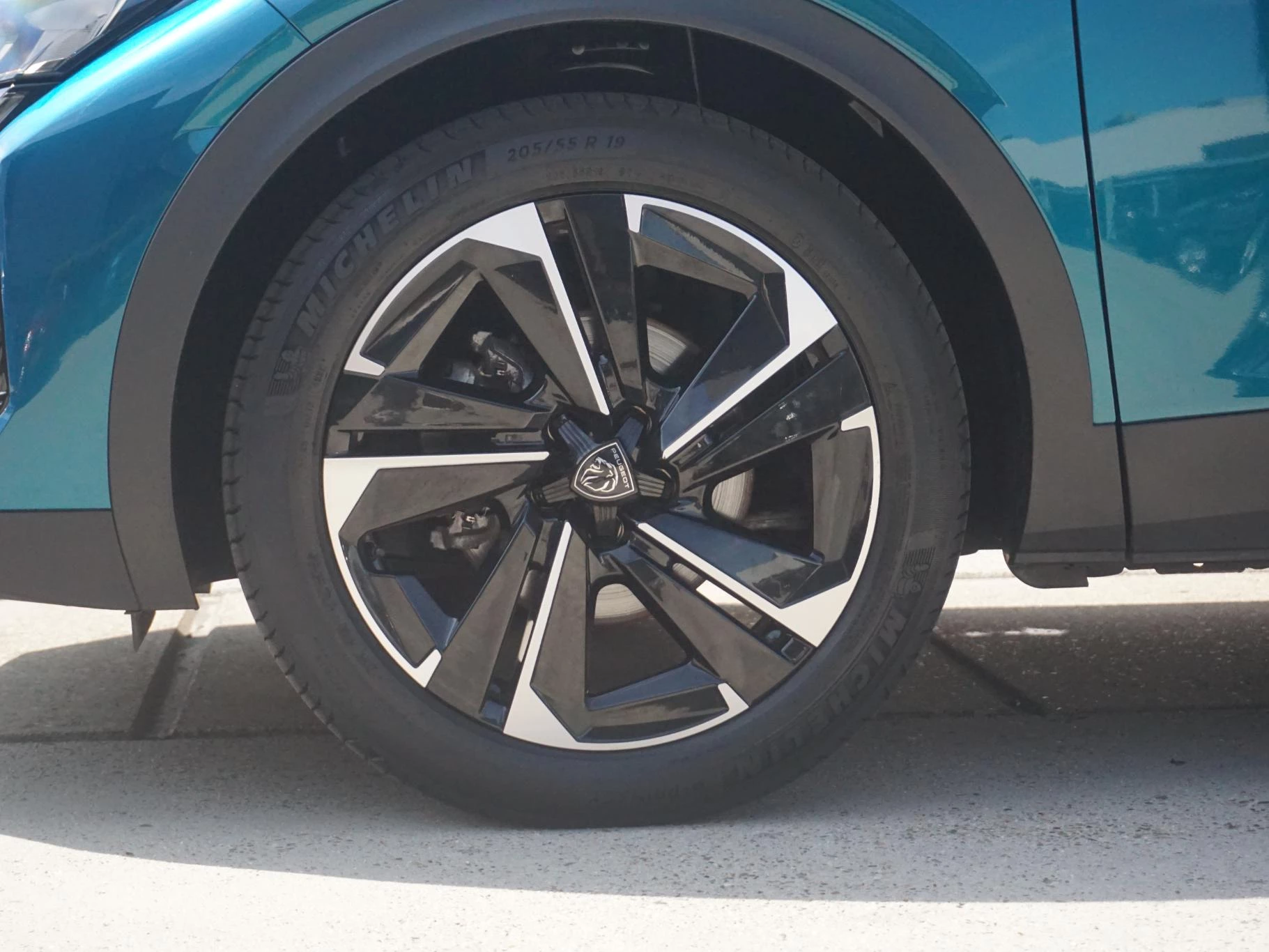 Hoofdafbeelding Peugeot 408
