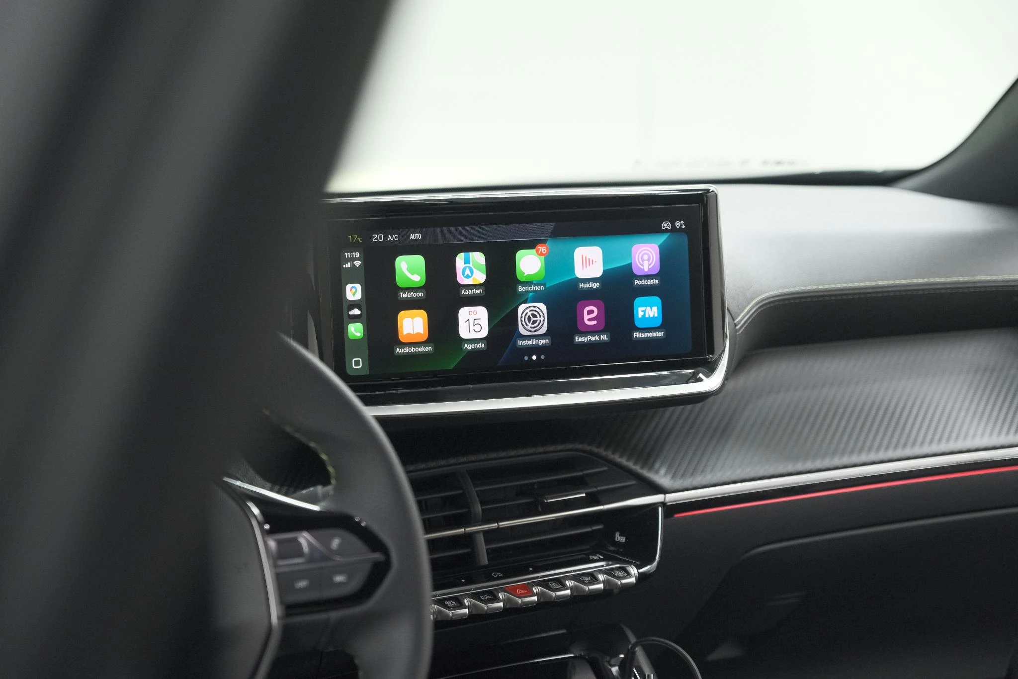 Hoofdafbeelding Peugeot e-2008