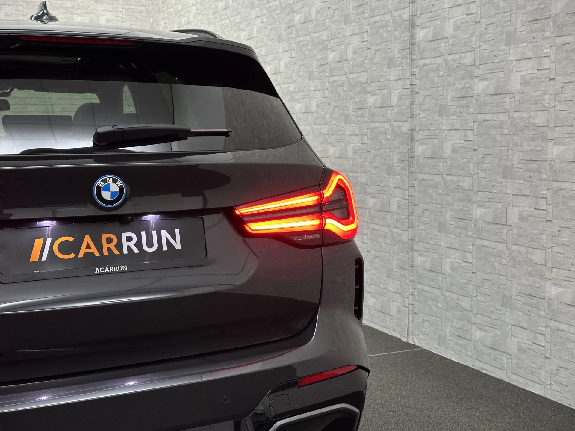 Hoofdafbeelding BMW iX3