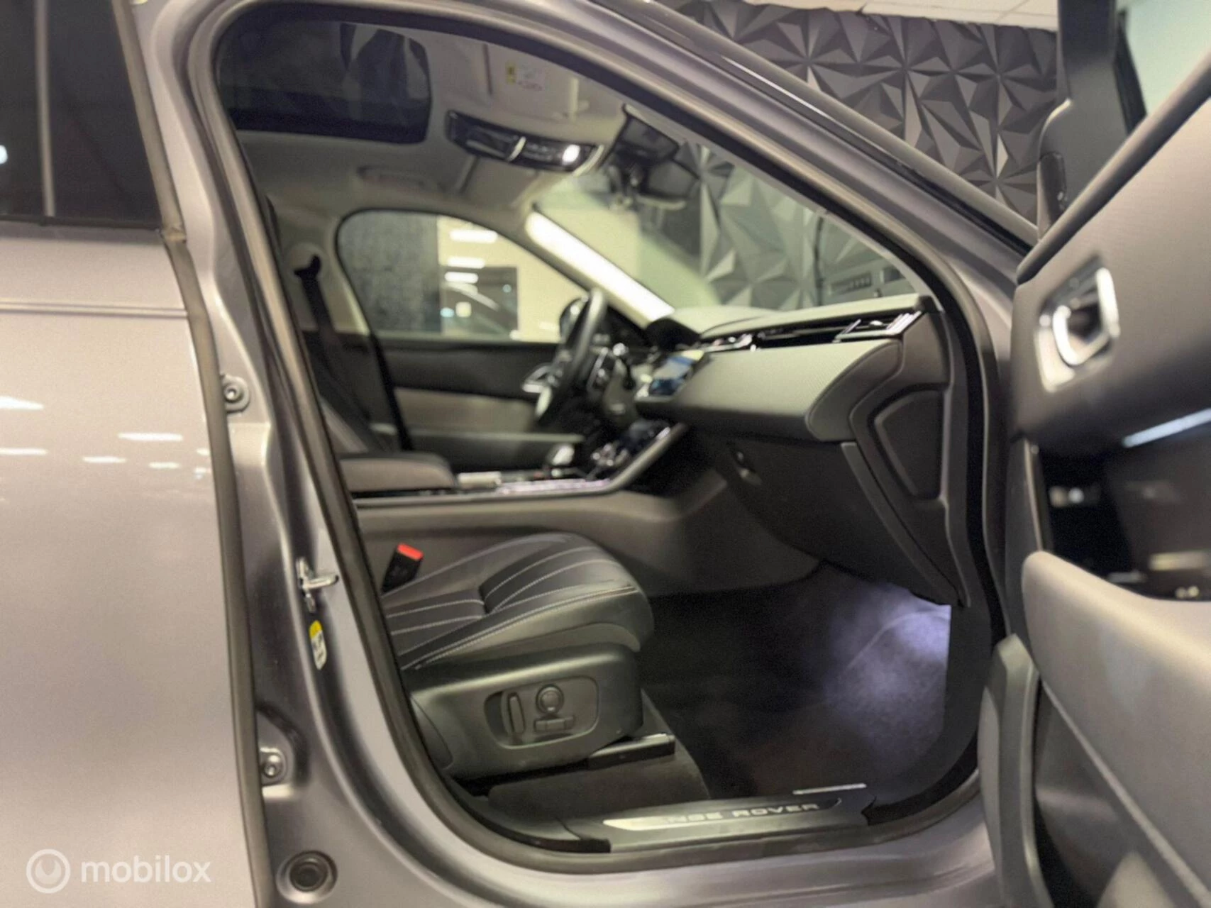 Hoofdafbeelding Land Rover Range Rover Velar