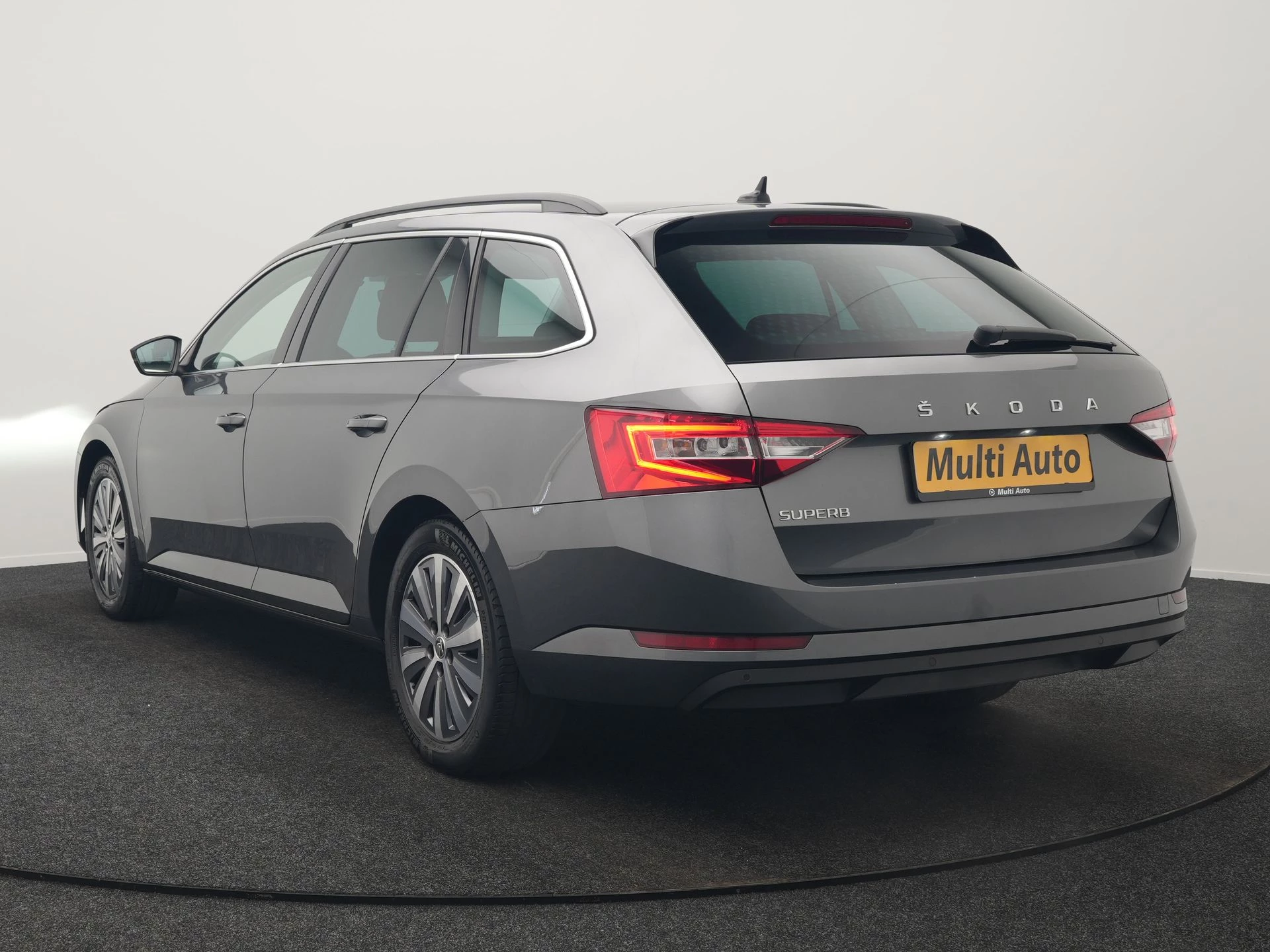 Hoofdafbeelding Škoda Superb