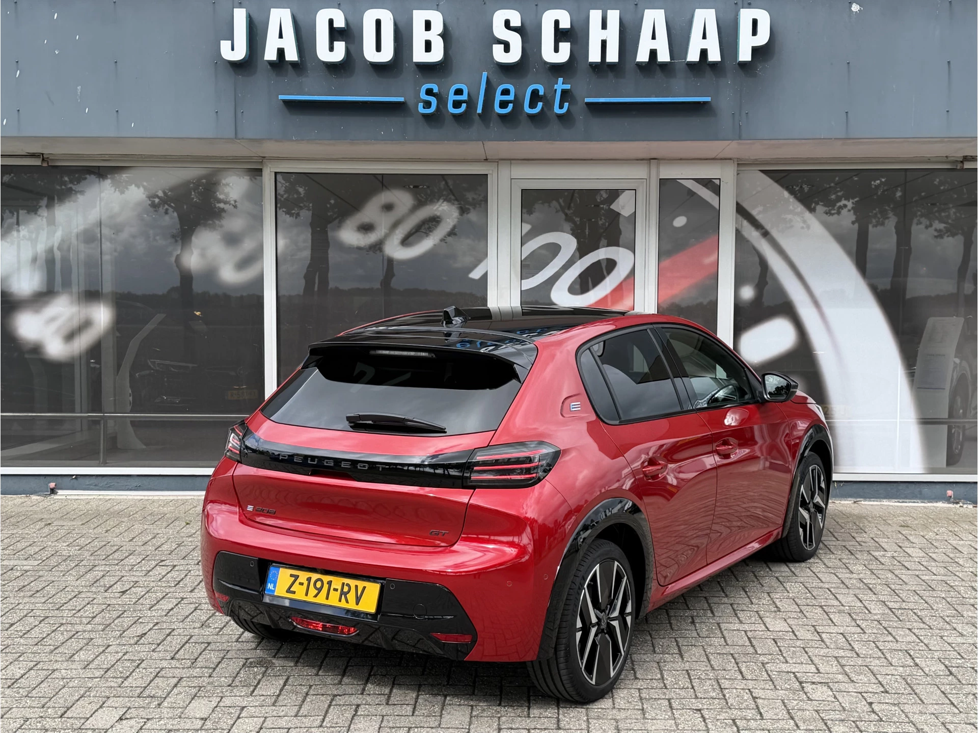 Hoofdafbeelding Peugeot e-208