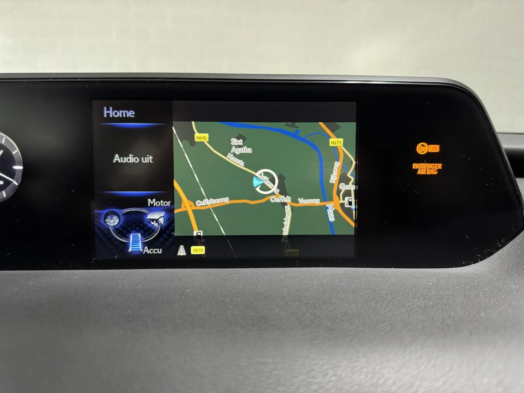 Hoofdafbeelding Lexus UX