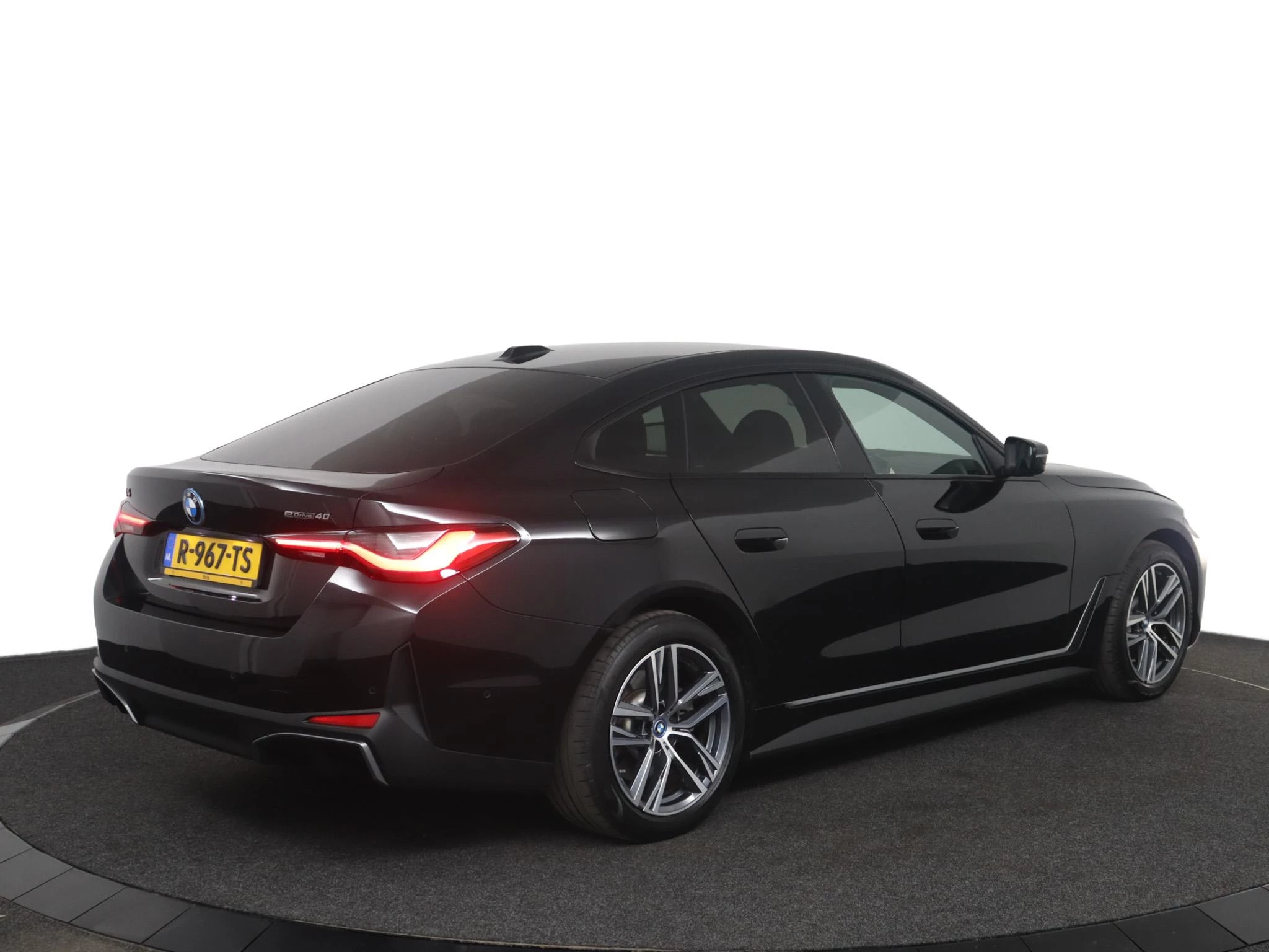 Hoofdafbeelding BMW i4