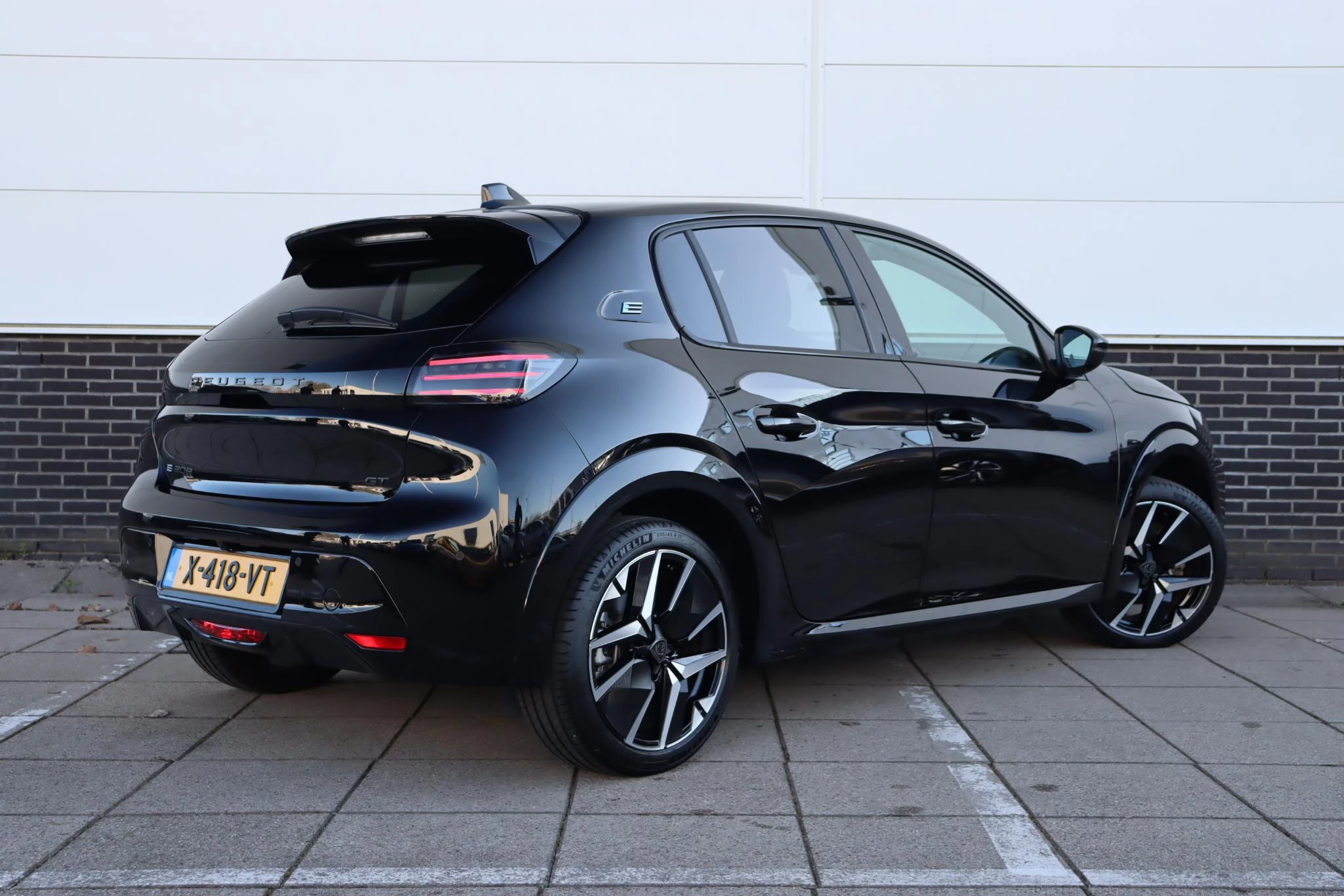 Hoofdafbeelding Peugeot e-208