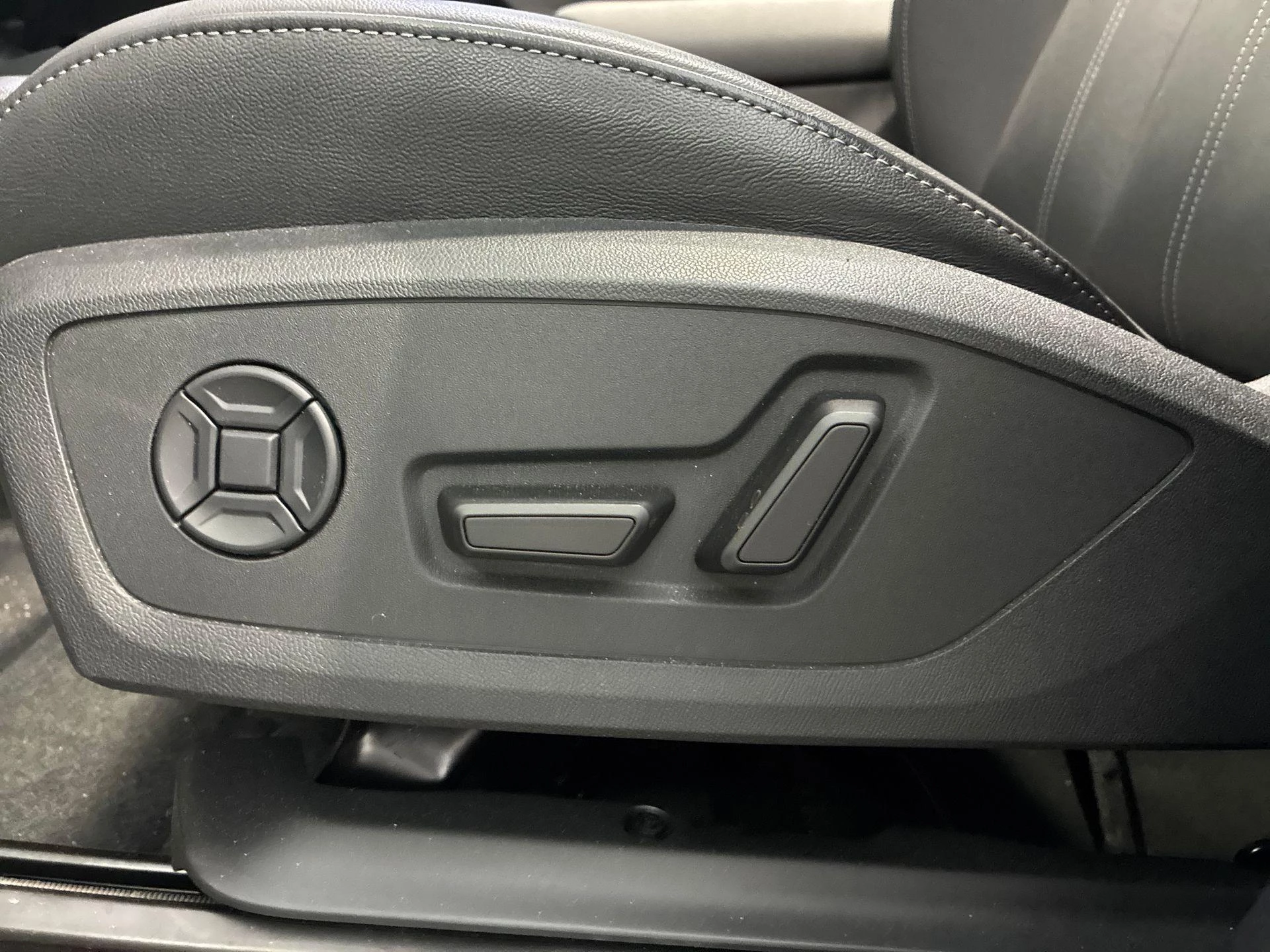 Hoofdafbeelding Audi Q6 e-tron