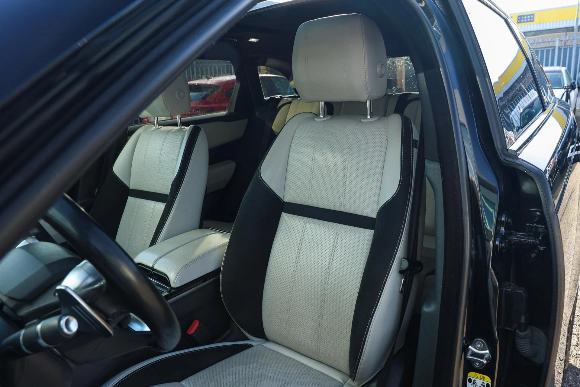 Hoofdafbeelding Land Rover Range Rover Velar