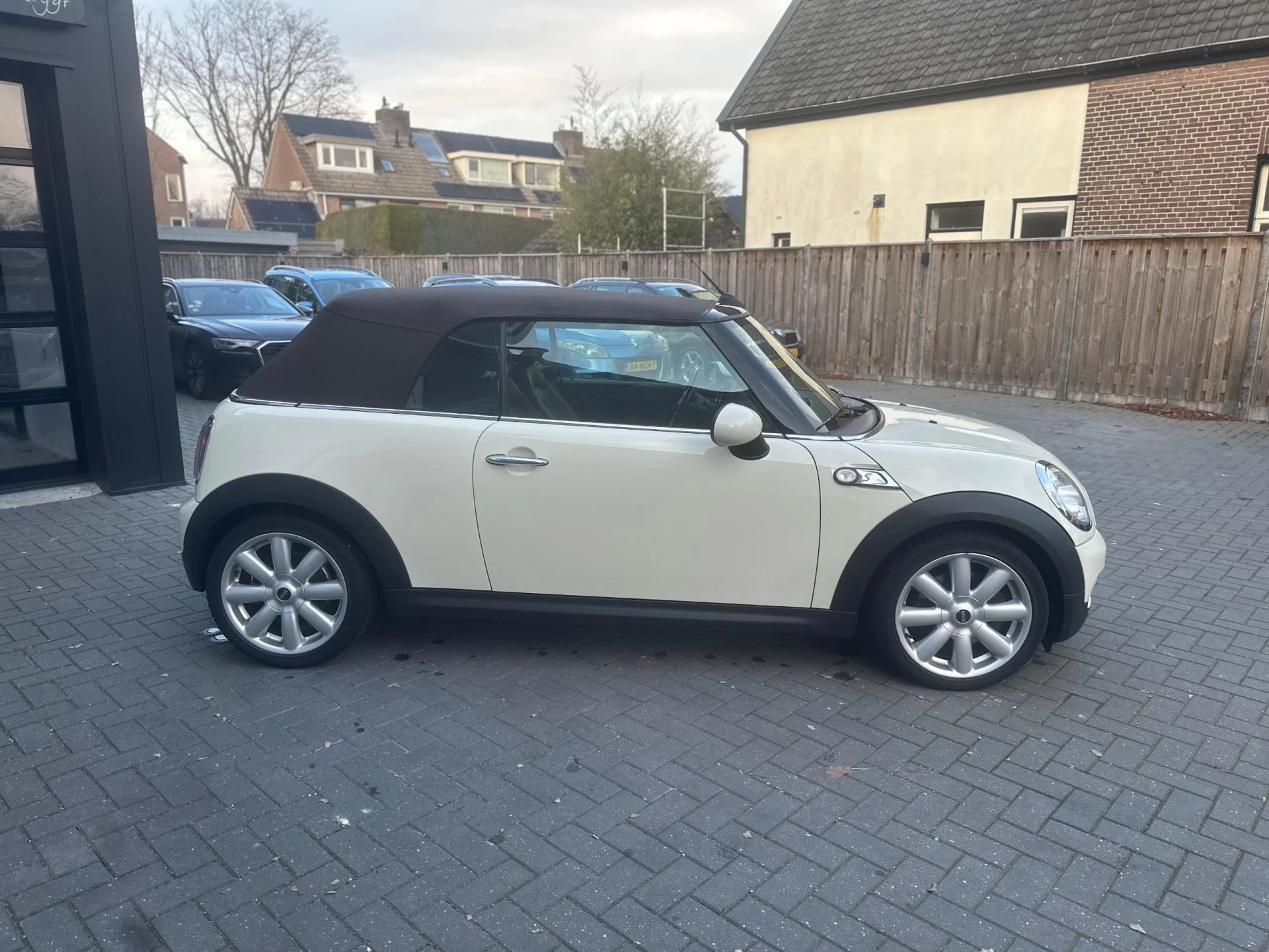 Hoofdafbeelding MINI Cabrio