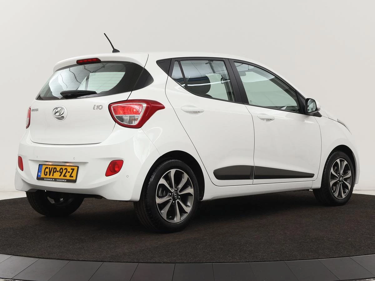 Hoofdafbeelding Hyundai i10