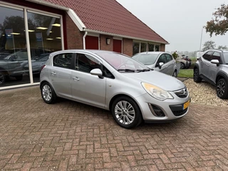 Opel Corsa 1.2-16V COSMO 5-DRS MET SLECHTS 82.544 KM!! AIRCO/TREKHAAK/CRUISE