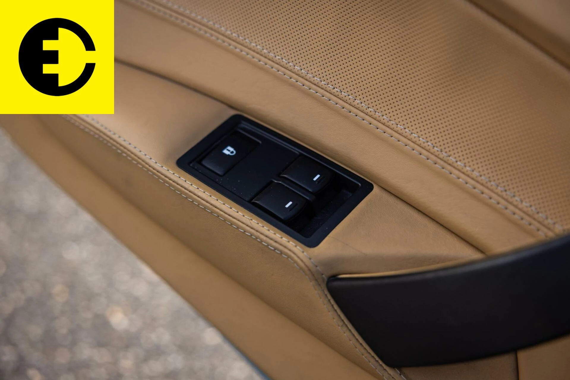 Hoofdafbeelding Tesla Roadster