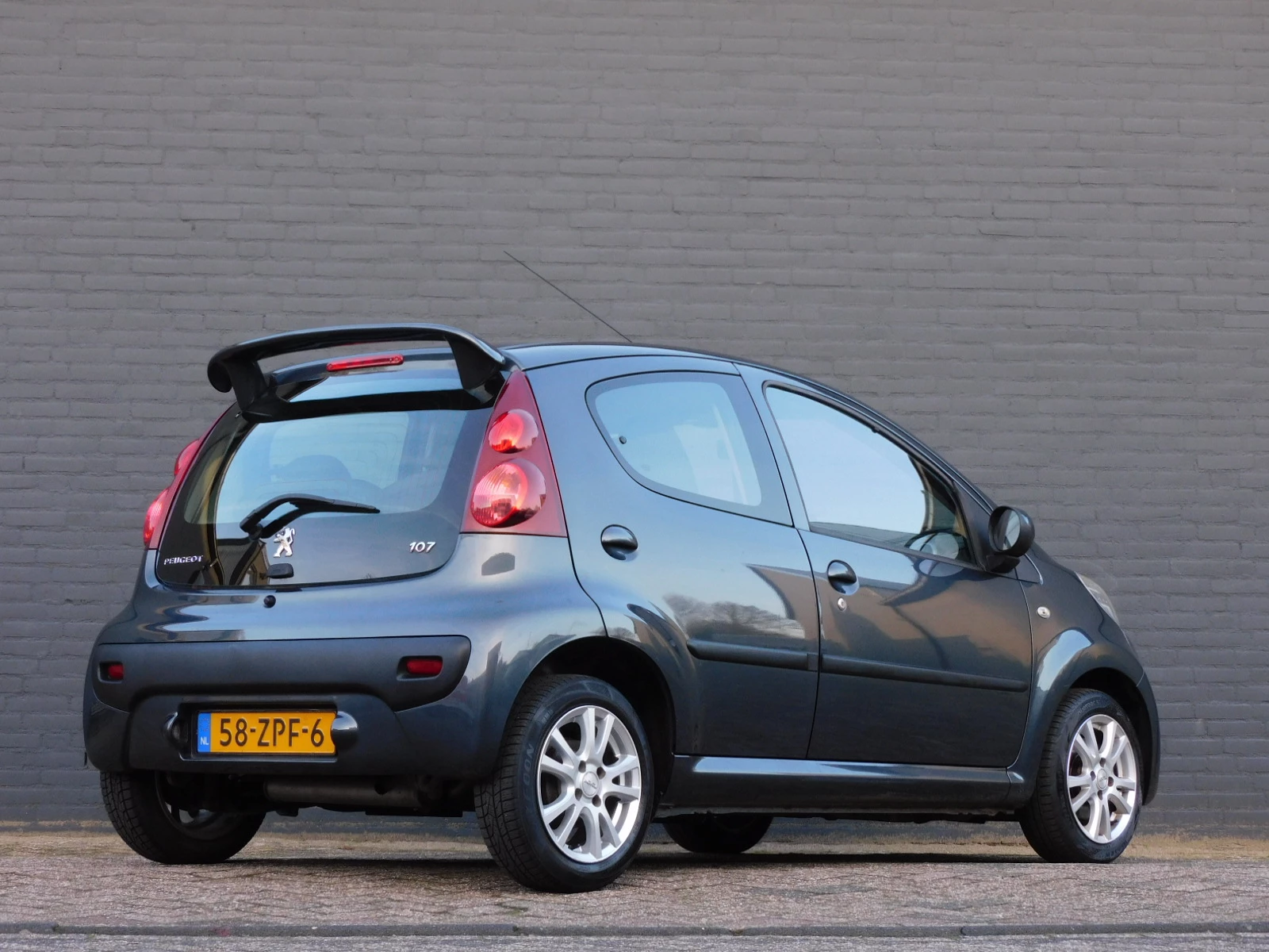 Hoofdafbeelding Peugeot 107