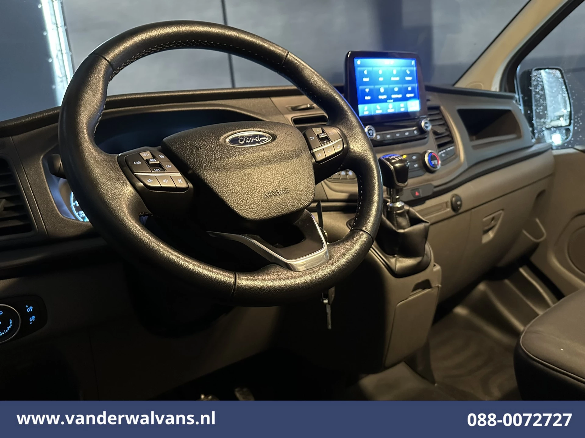 Hoofdafbeelding Ford Transit Custom