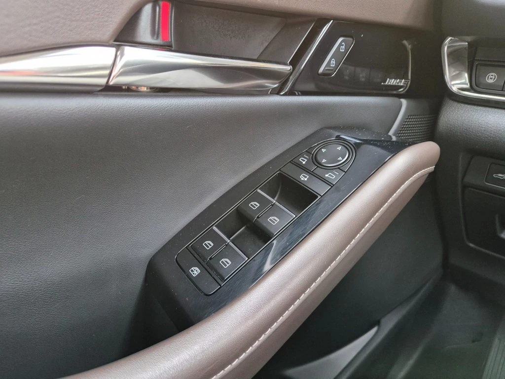 Hoofdafbeelding Mazda CX-30