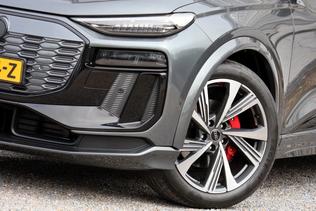 Hoofdafbeelding Audi Q6 e-tron