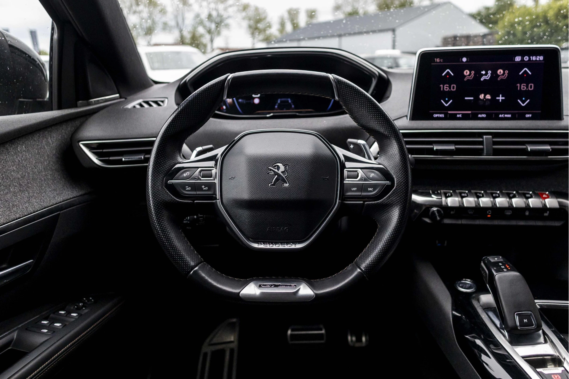 Hoofdafbeelding Peugeot 5008