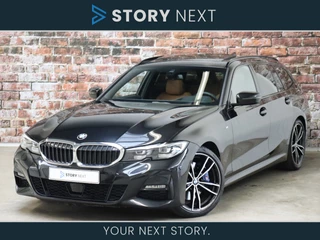 BMW 3 Serie Touring 330i High Executive M Sport Pakket Automaat / Panoramadak / Adaptive Cruise Control / Head-Up Display / Comfort Access / Shadow Line / Live Cockpit Professional / M Sportremsysteem / Parkeersensoren / Climate Control / Stoelverwarming / 19 Inch